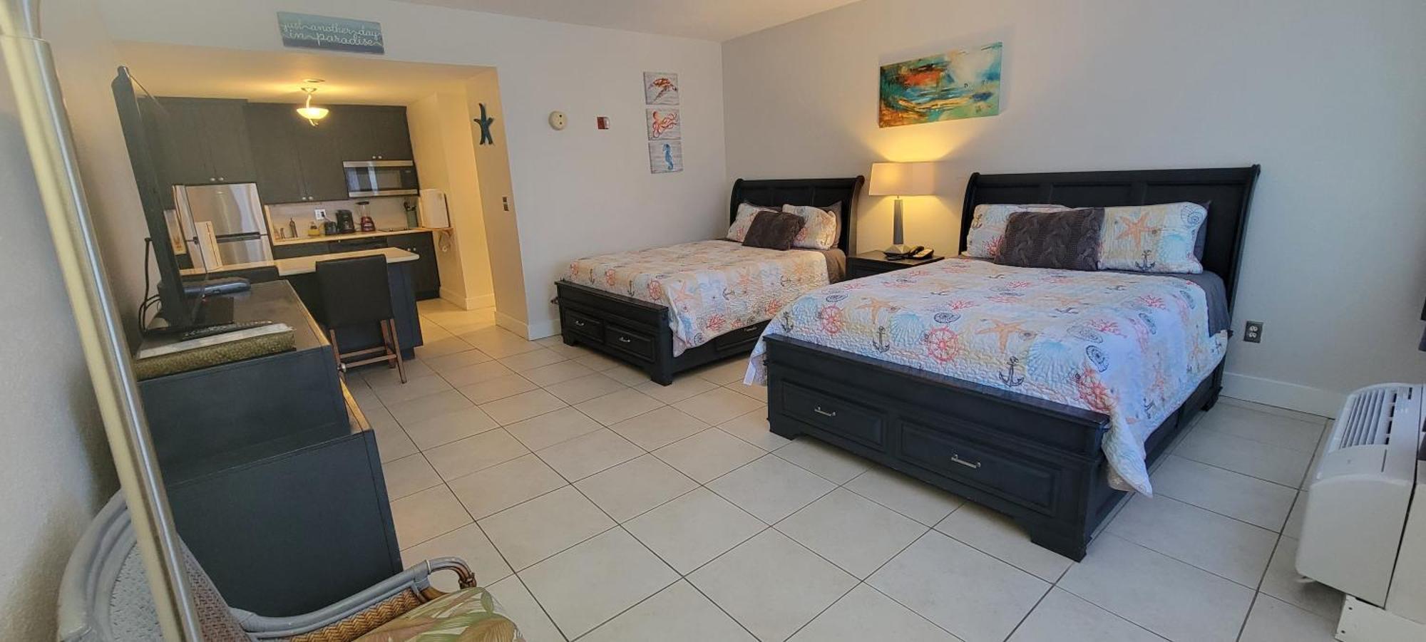Sea Breeze, Studio 510, Beach Steps Away!+Pool+Wifi Ruskin Exterior photo
